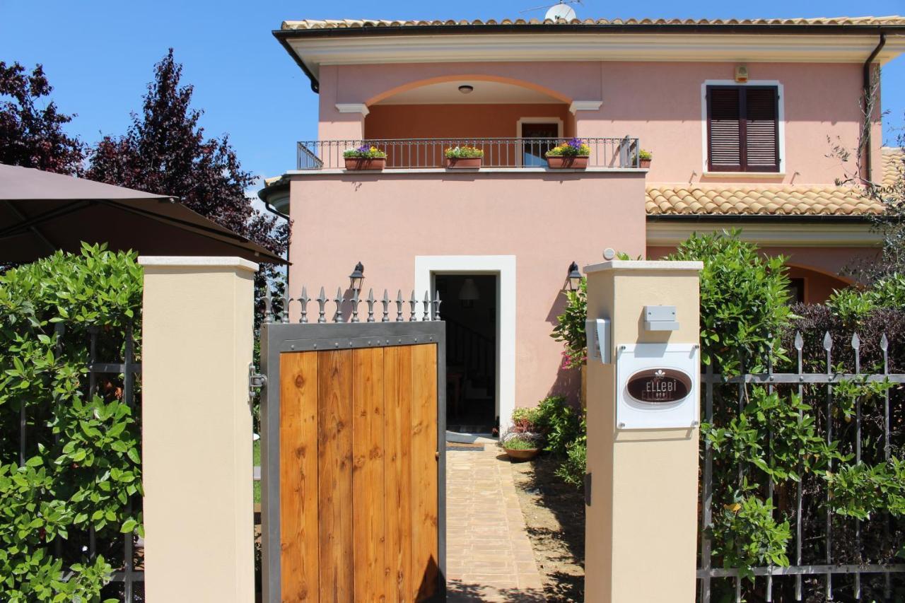 Ellebi B&B Montone  Exteriér fotografie